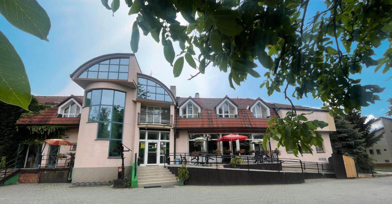 Hotel Colchi Uničov Eksteriør bilde